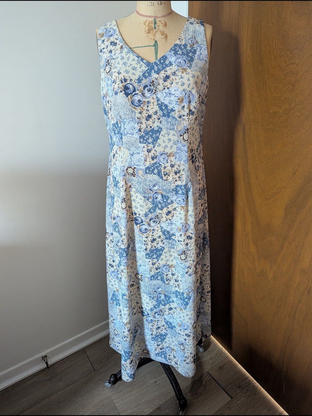 90's Blue Floral Patchwork V-Neck Sleeveless Dress